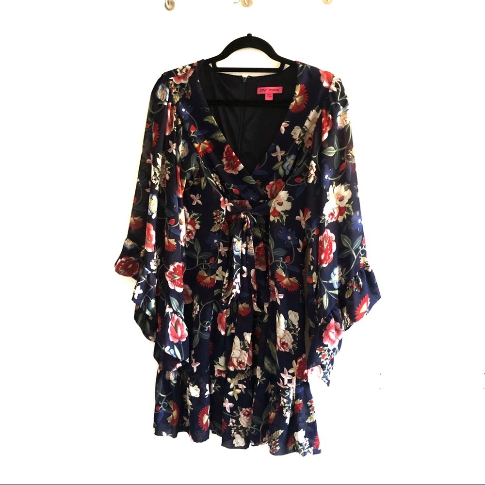 Betsey Johnson floral long sleeve flowy dress